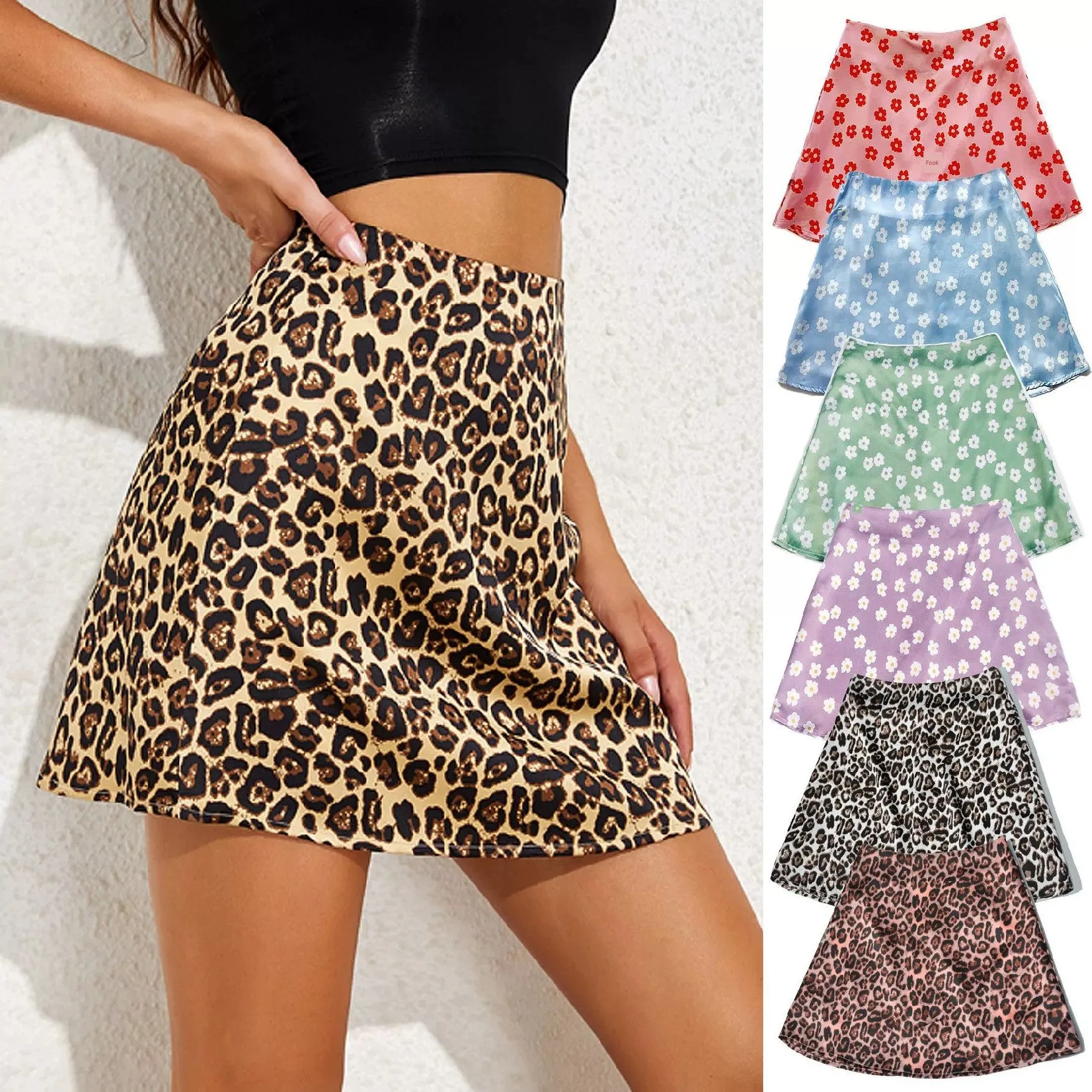 High Waist Mini Skirt with Casual Ditsy Floral Print in Satin Fabric
