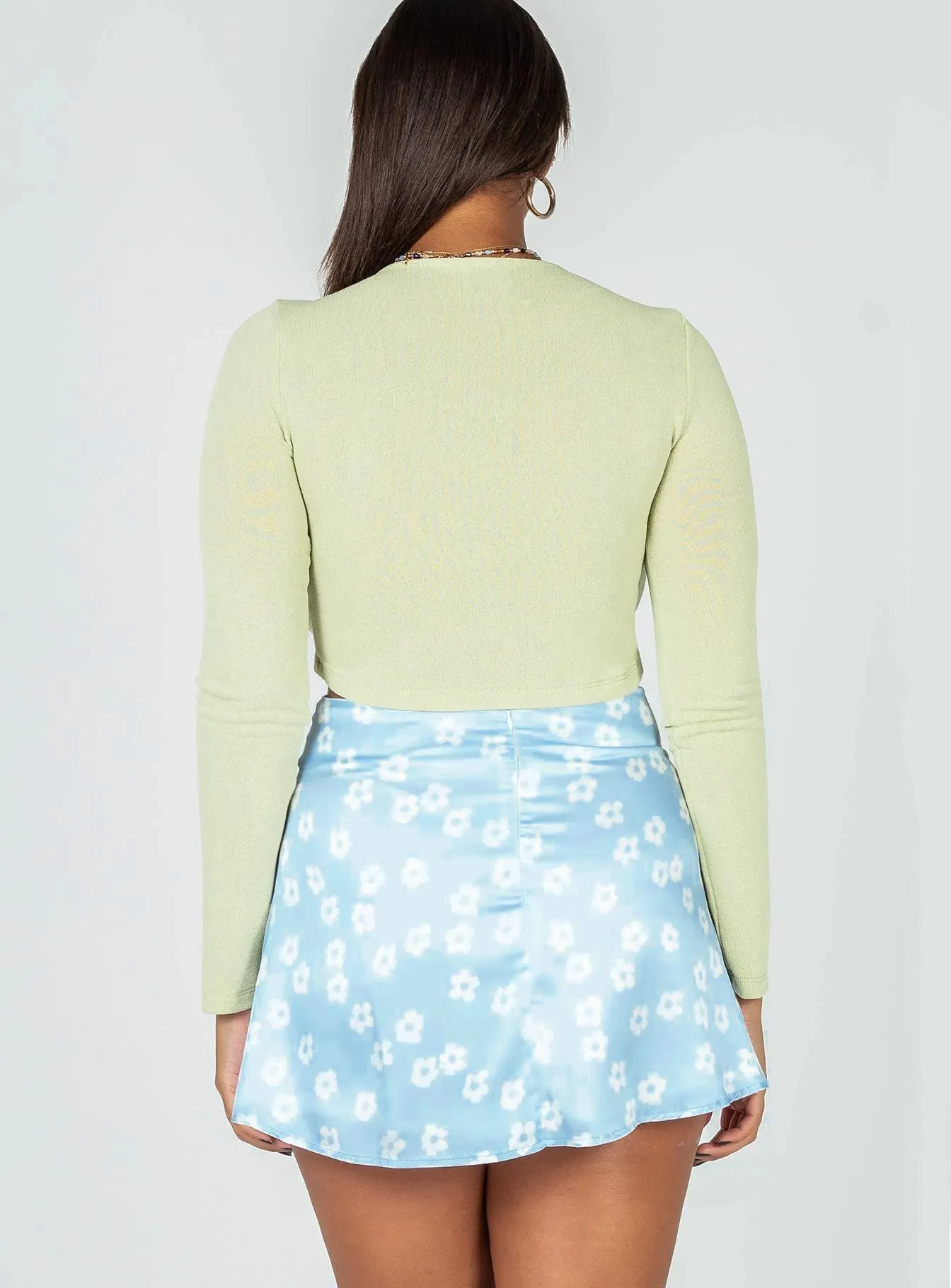 High Waist Mini Skirt with Casual Ditsy Floral Print in Satin Fabric