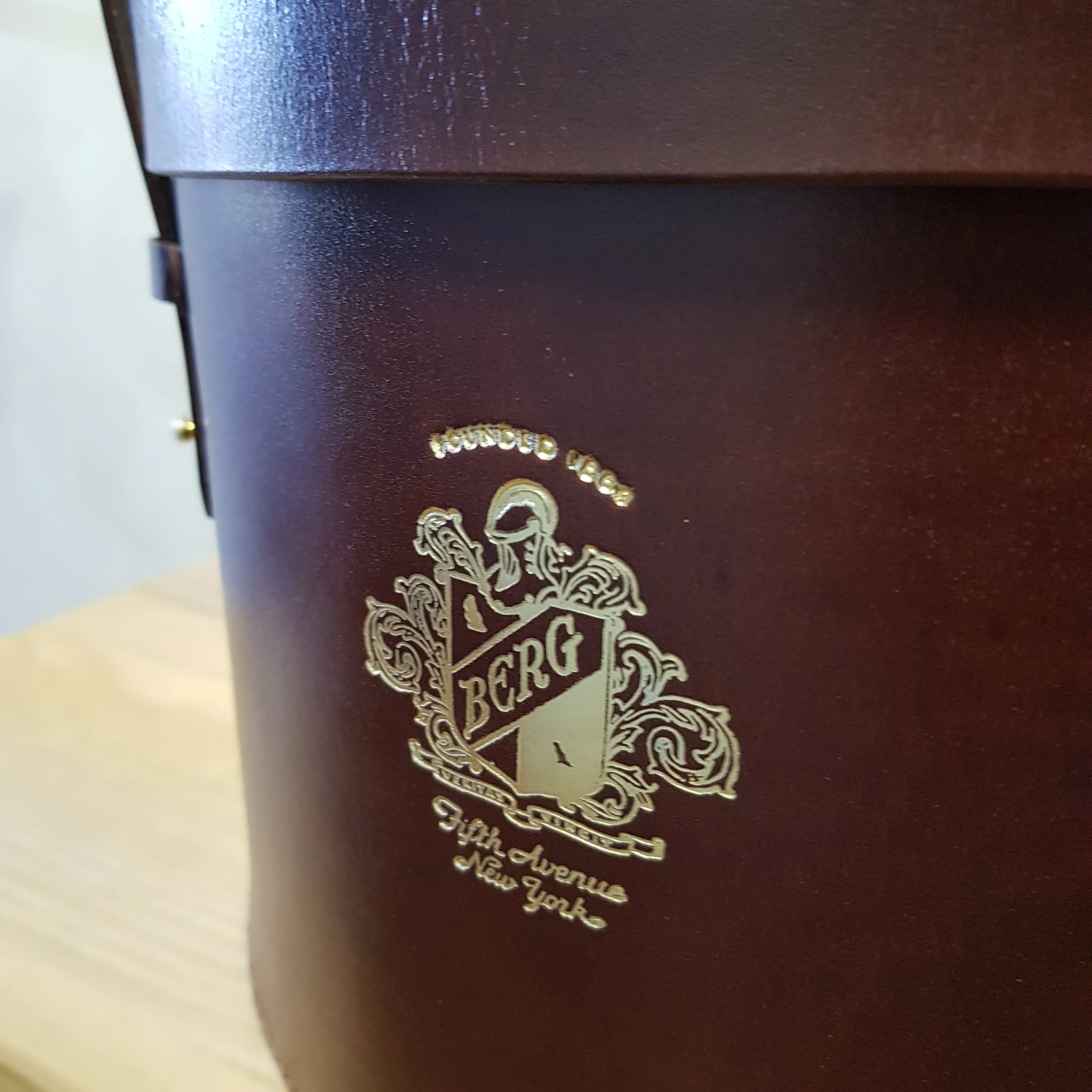 LEATHER HAT BOX / HANDMADE STORAGE BOX