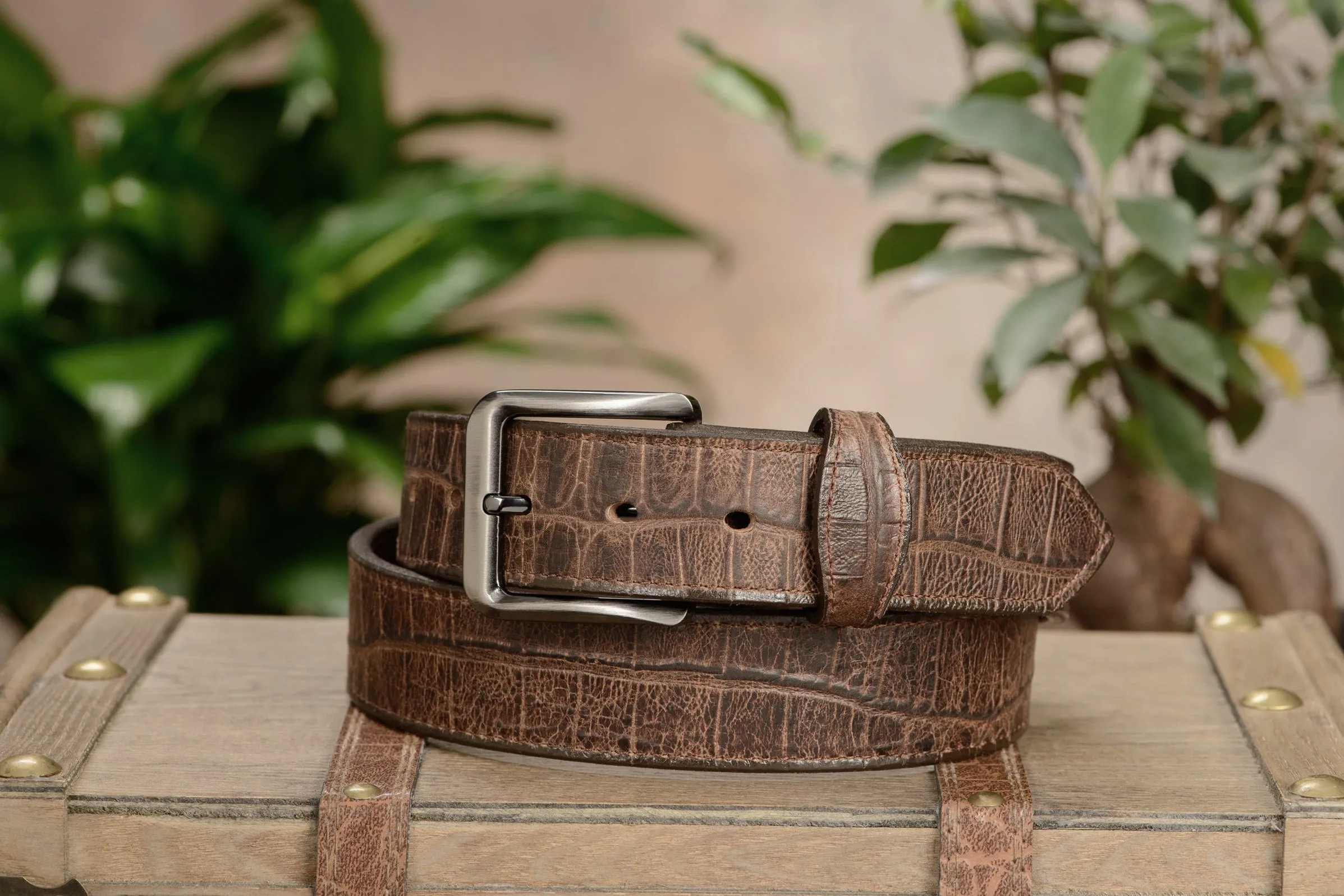 The Chomper: Men's Brown Stitched Alligator Design Leather Belt 1.50"