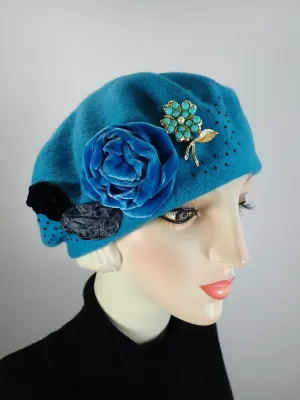Womens Teal beret Hat. French Beret Hat. Felted Wool tam hat. Womens soft Casual Hat. Classic teal beret for women. Warm travel hat tam